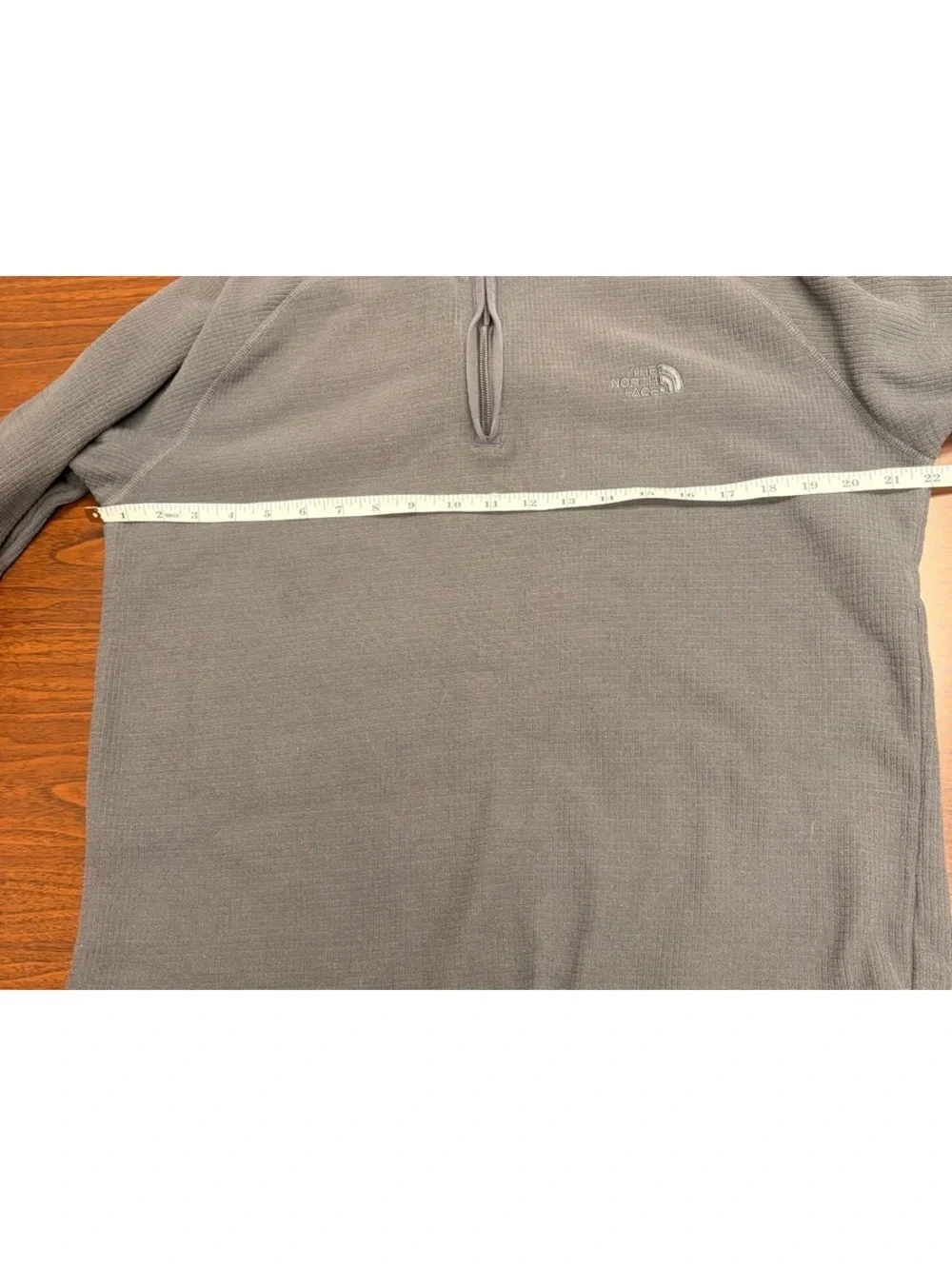The North Face Men's Gray Half-Zip Fleece Pullover Medium